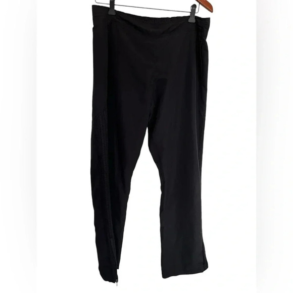 Adidas black windbreaker tracksuit  pants size large - Picture 1 of 8